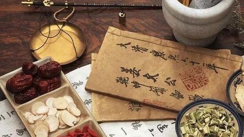足疗桶尺寸选不对，技师累顾客也白费